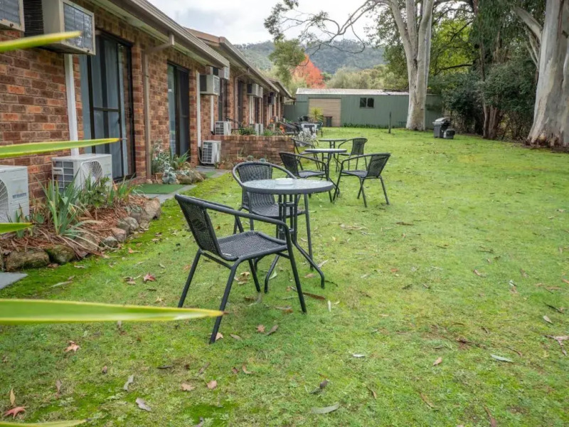 Eildon Motel Main house