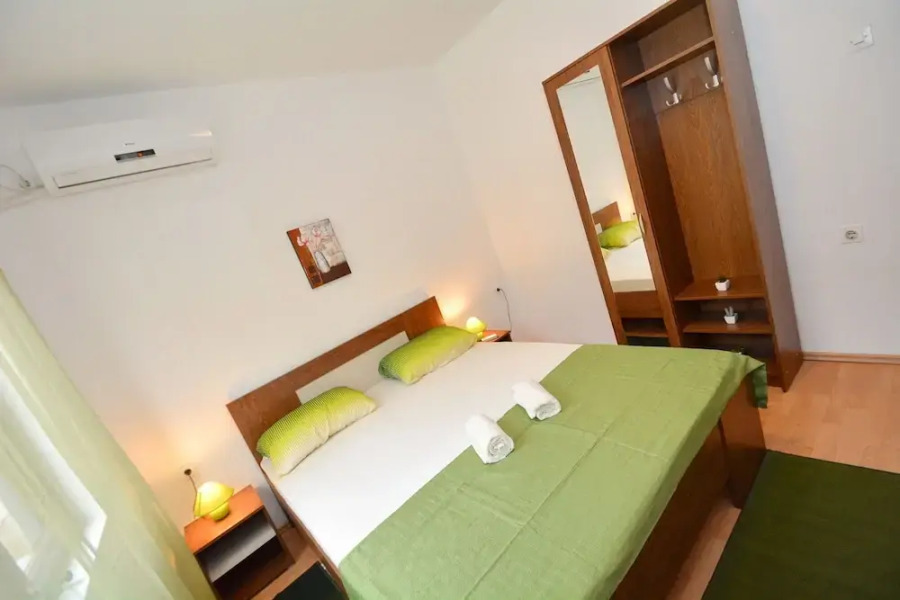 Apartments Risan Center