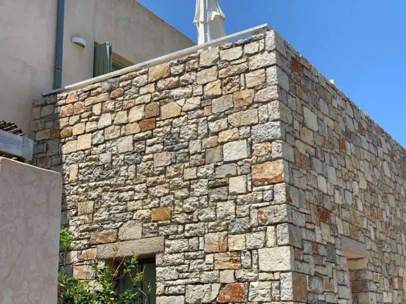 Skinammos studios,suites