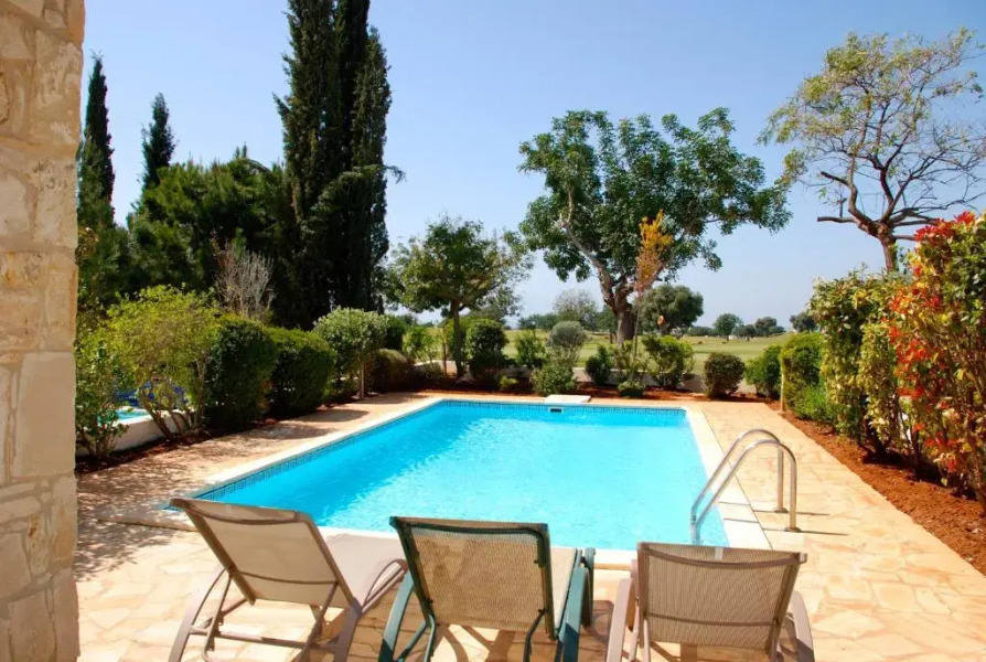 2 bedroom Villa Destu with private pool and golf views, Aphrodite Hills Resort