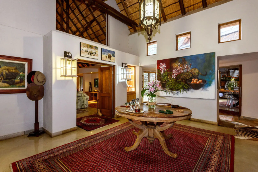 Khaya Ndlovu Safari Manor