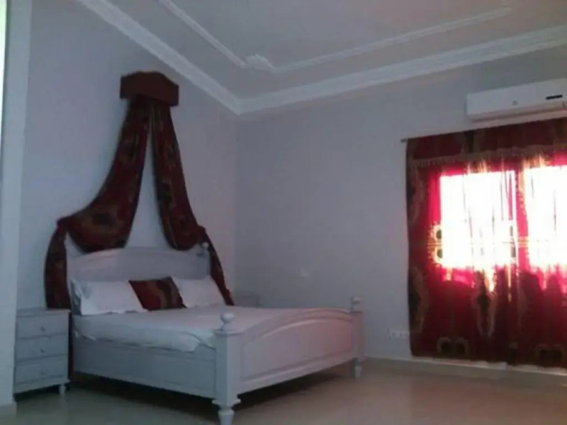 Hotel Monument de Baguida