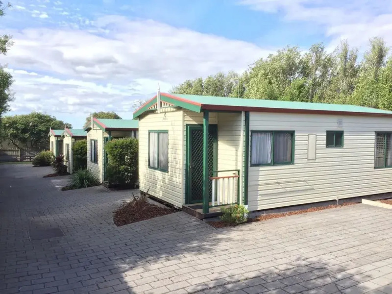 Inverloch Cabins