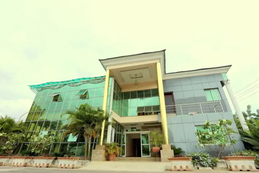 Vagosh Hotel & Resorts