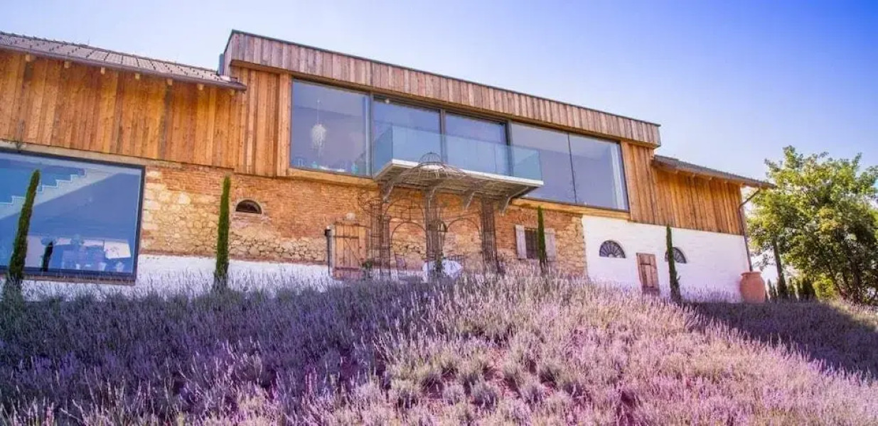 Golden Hill Country Chalets & Suites