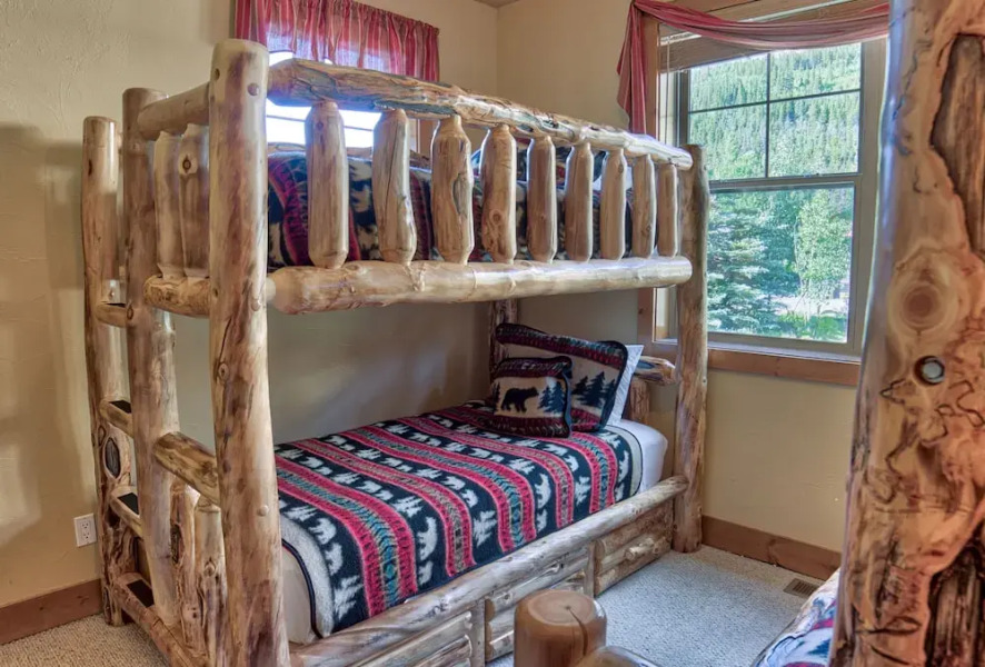 120 Rachel Lane Private Home with Hot Tub