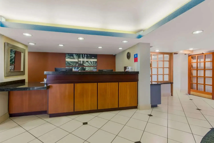 SureStay Plus Hotel by Best Western Scottsdale North