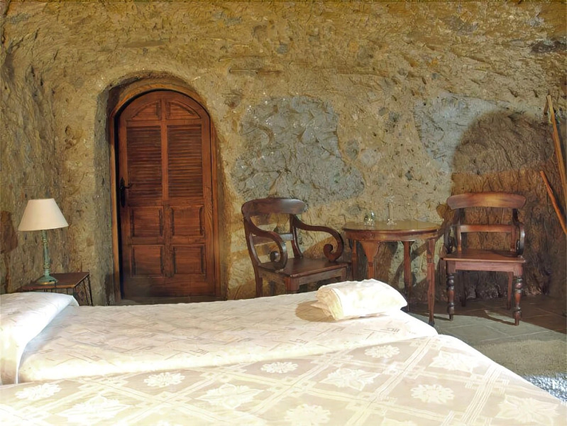 Casa Cueva Las Margaritas