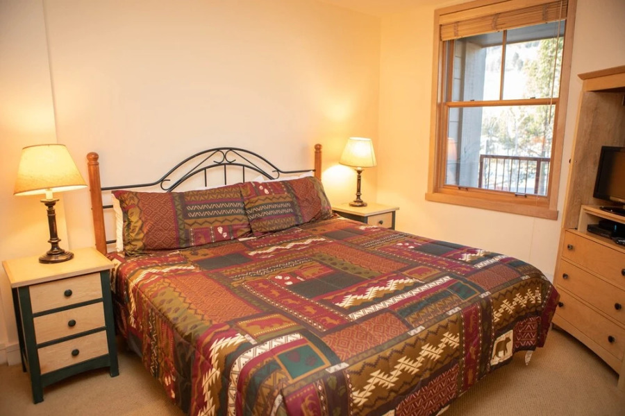 8176 Silver Mill 2 Bedroom Condo by RedAwning