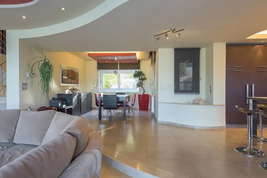 Quinn Hill Luxury Villa