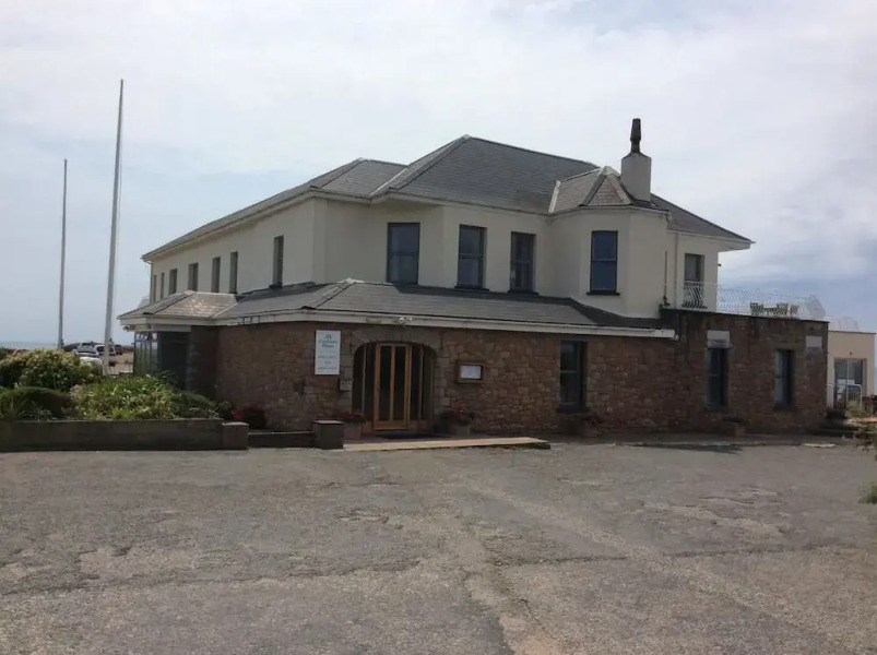 Corbière Phare Apartments