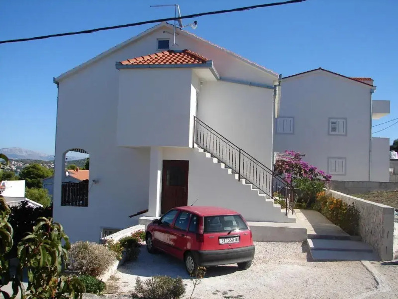 Apartments Tomislav - 120 m from beach