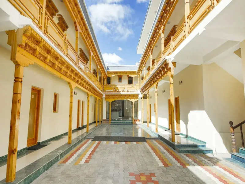 OYO 11388 Hotel Dimbir Regency