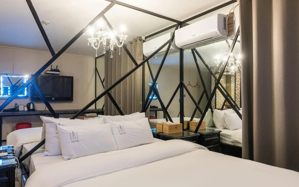 Ansan Walkers Hotel by Cozy