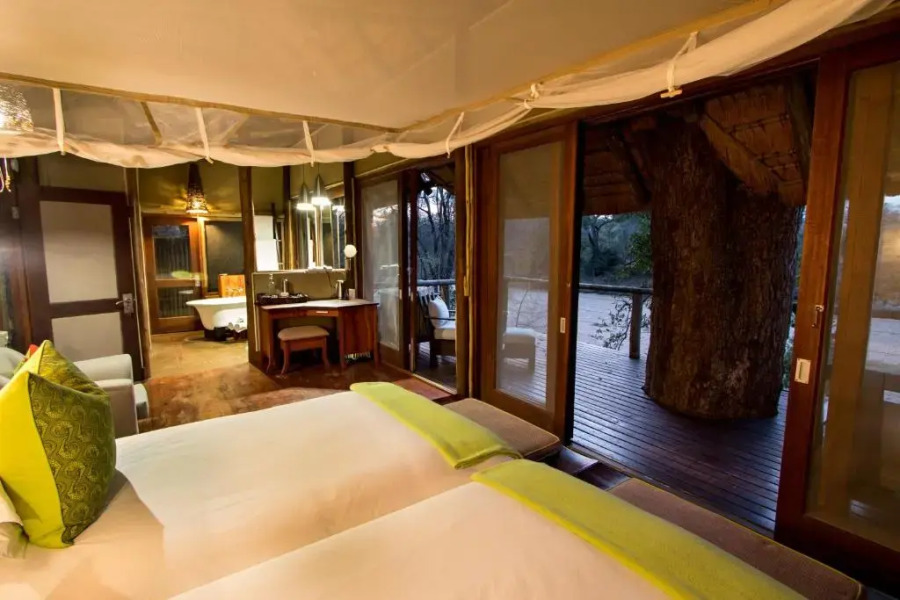 Rhino Post Safari Lodge