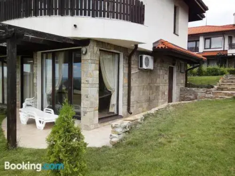 Bay View Villas - Luxury Villas & Apartments