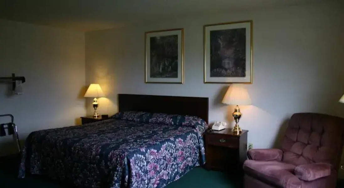 Park Inn Knob Noster