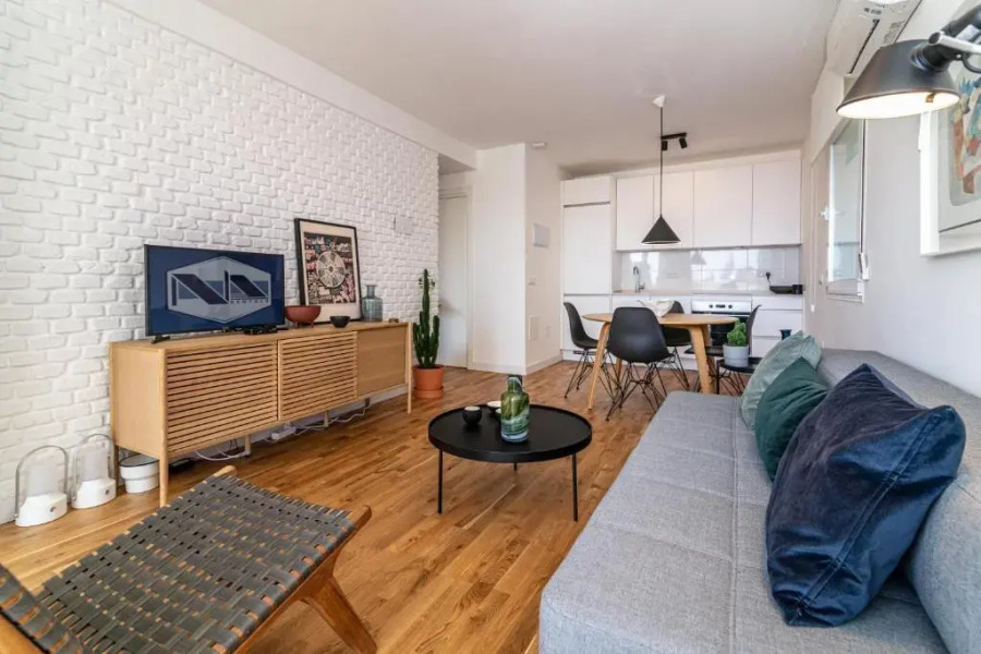 N&A Bellasombra 2BDR Recently Renovated Apt