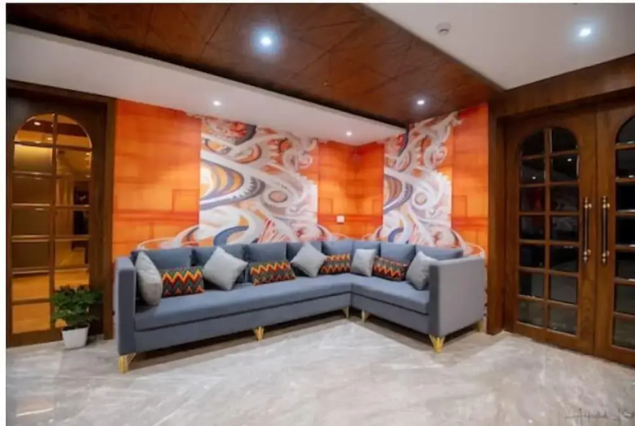 Hotel Pratap Palace