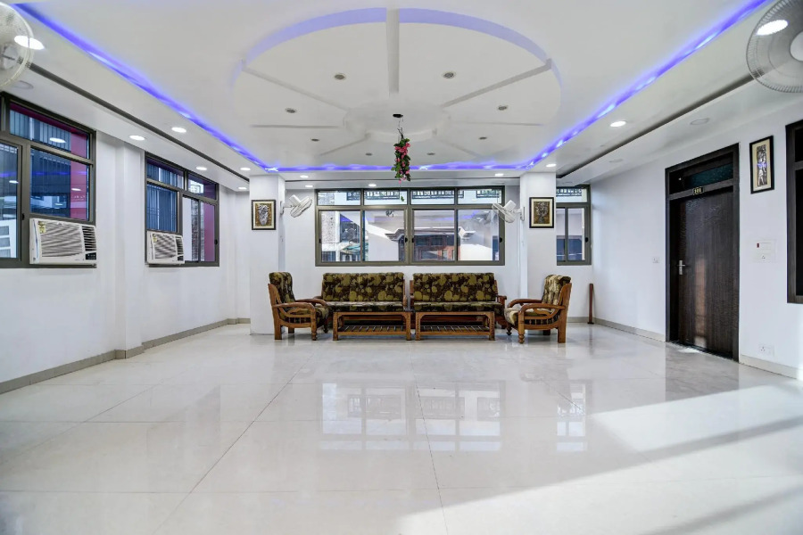 Capital O 38853 S Sumangalam Palace