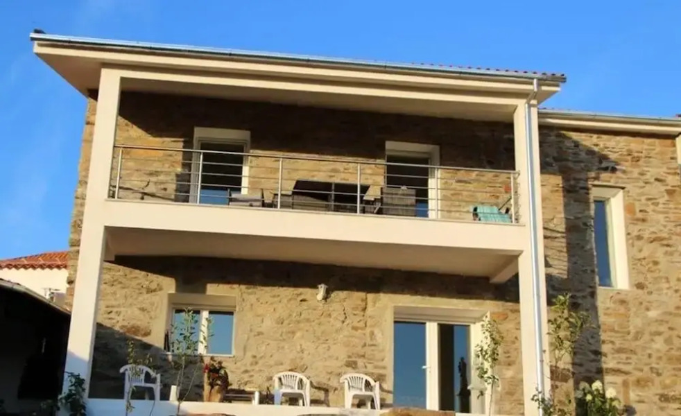 House With 2 Bedrooms in Faílde, With Enclosed Garden Near the Beach