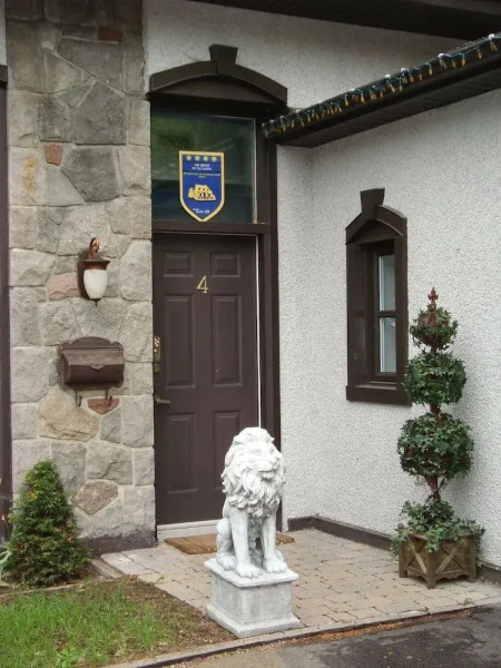 Aux Berges de lIle Garth