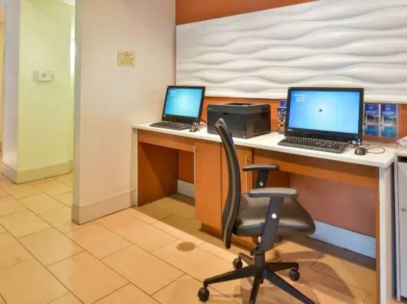 SpringHill Suites Fairfax Fair Oaks