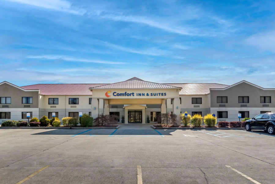 Comfort Inn & Suites Leeds I-20