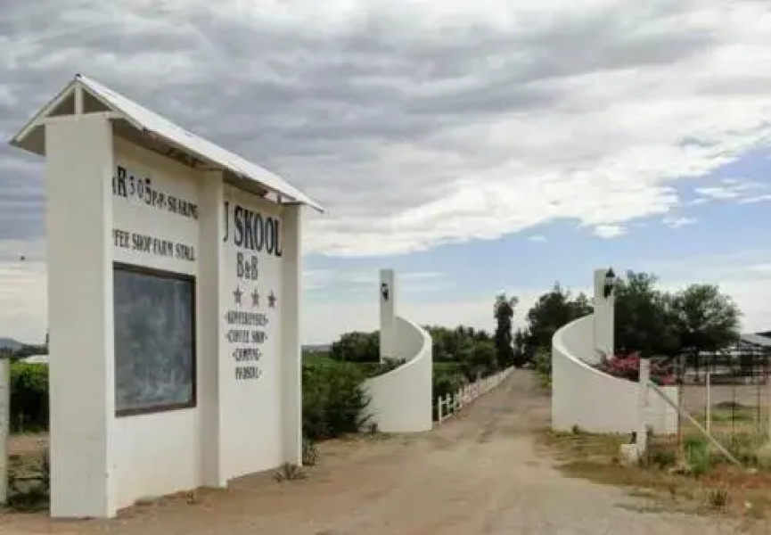 Ou Skool Guest House