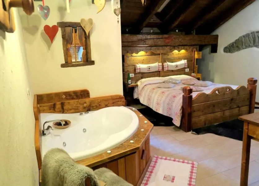 Romantica suite con vasca idromassaggio