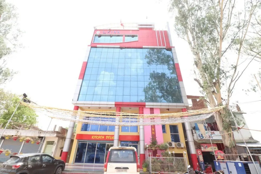 L X Inn by OYO Rooms