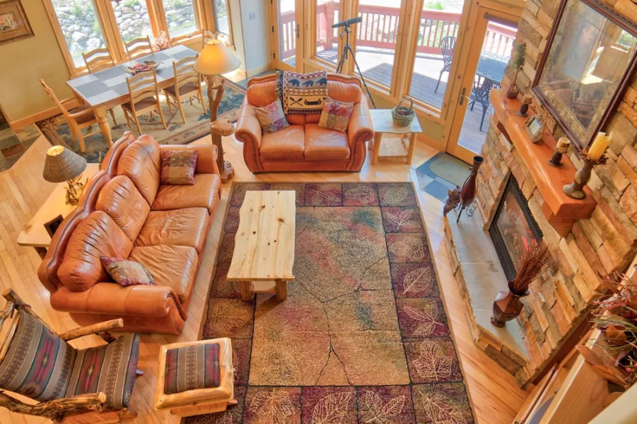 Moose Meadow Retreat Private Home with Hot Tub