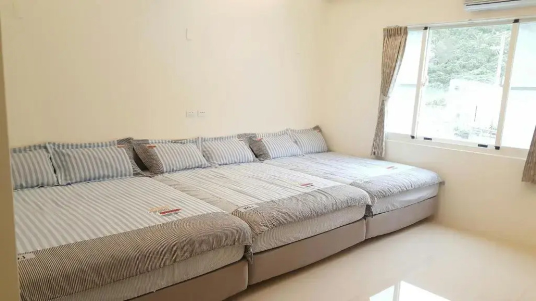 Green Island Dolphin House