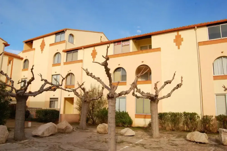 Studio in Leucate, With Balcony - 250 m From the Beach