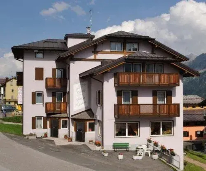 Alpenсolor Hotel Tonale