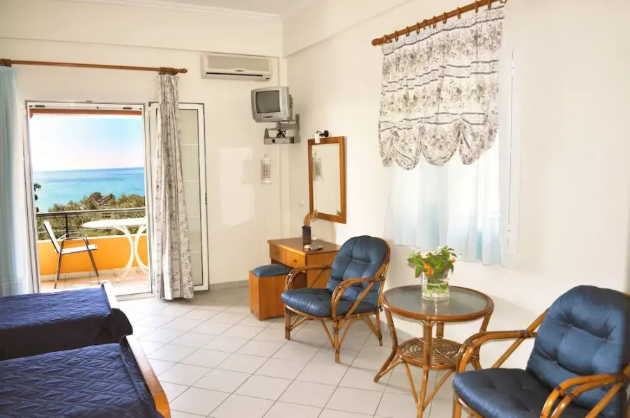 Studio Apartment Papadatos - Pelekas Beach, Corfu