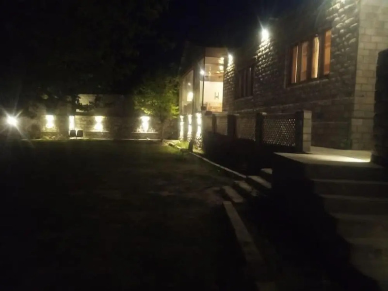 Dumani Inn Hotel And Restaurant