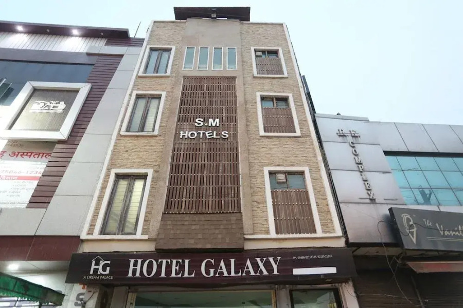 Hotel Galaxy by OYO Rooms
