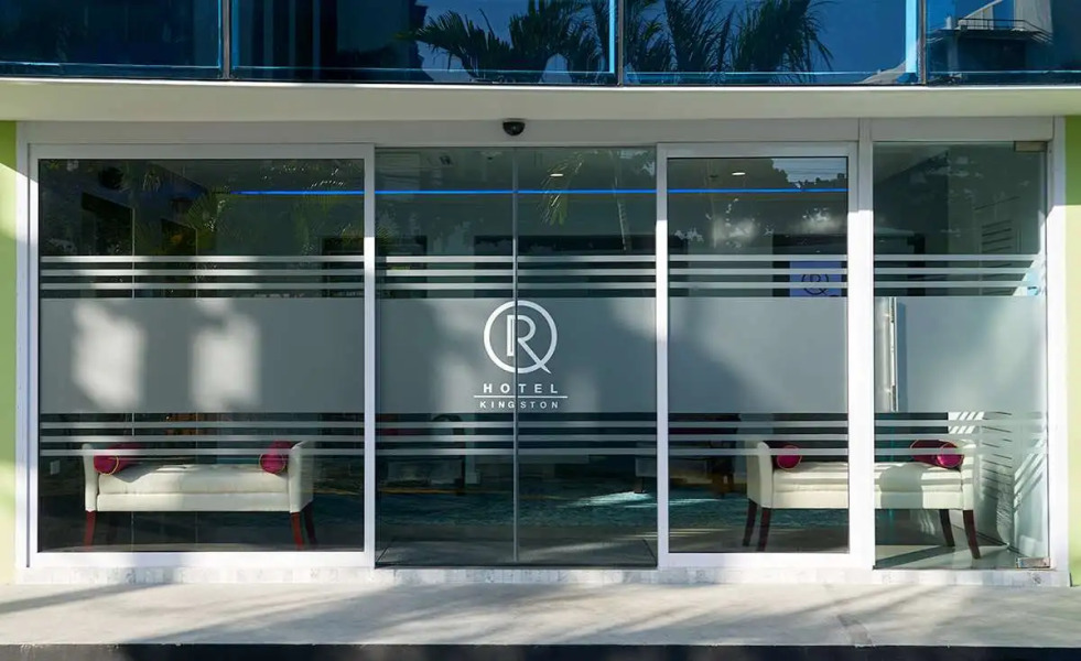 R Hotel Kingston