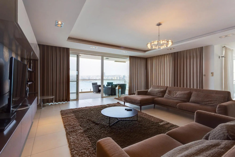 Contemporary, Luxury Apartment With Valletta and Harbour Views