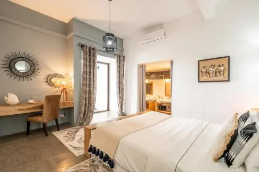 Koki Bonheur Beachfront Villa By StayMauritius