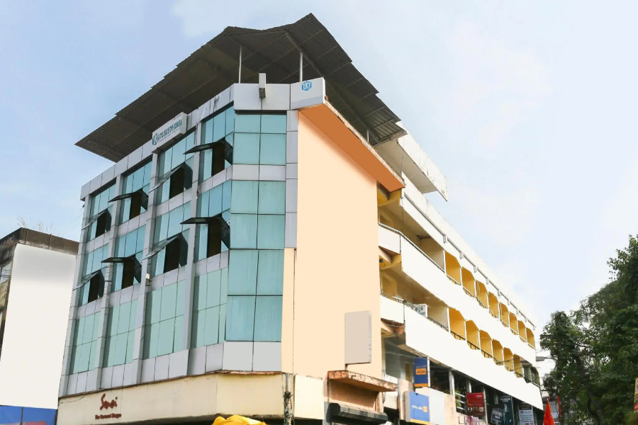 SPOT ON 65523 Tkt Tourist Home