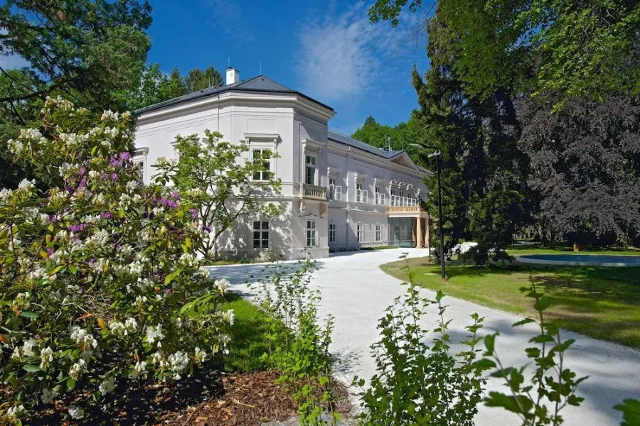 Zámek Ratměřice Hotel & Resort