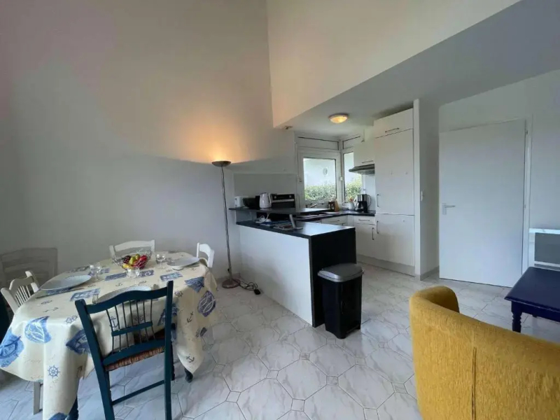 Appartement Saint-Jean-De-Monts, 4 Pièces, 9 Personnes - Fr-1-224c-214