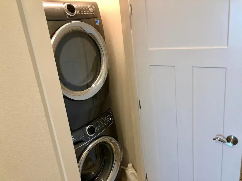 Seagate: Starboard~coos Bay~premiere Property