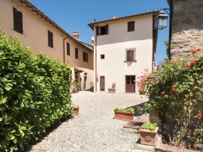 Villa in Tuscany With Pool and Wine Tasting