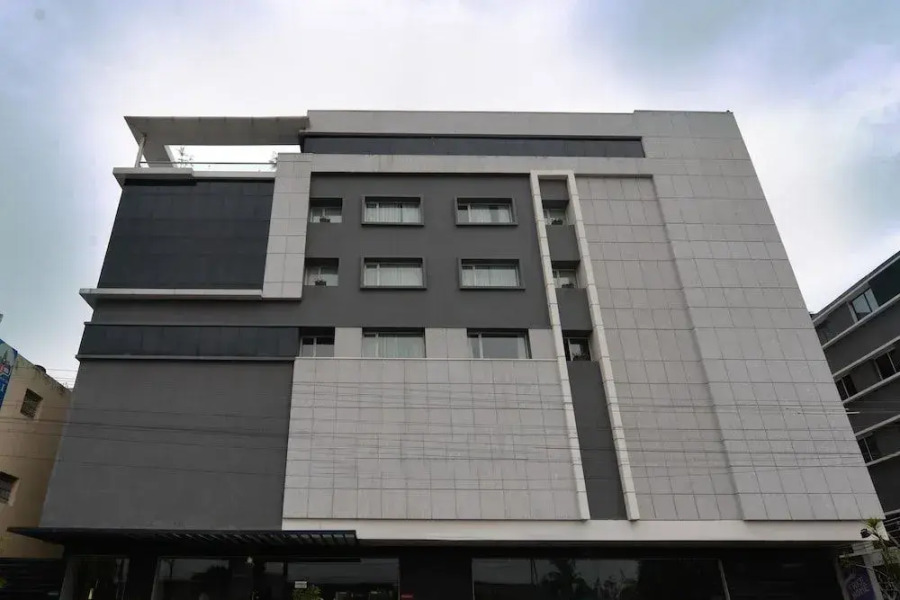 OYO 1038 The Kay Hotel