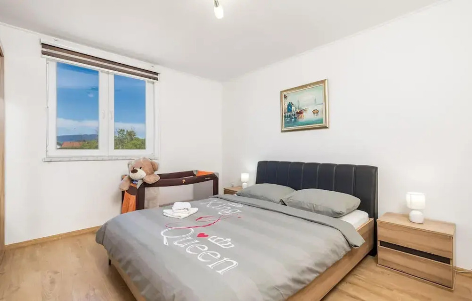 Beautiful Home in Otocac With 3 Bedrooms, Wifi and Outdoor Swimming Pool