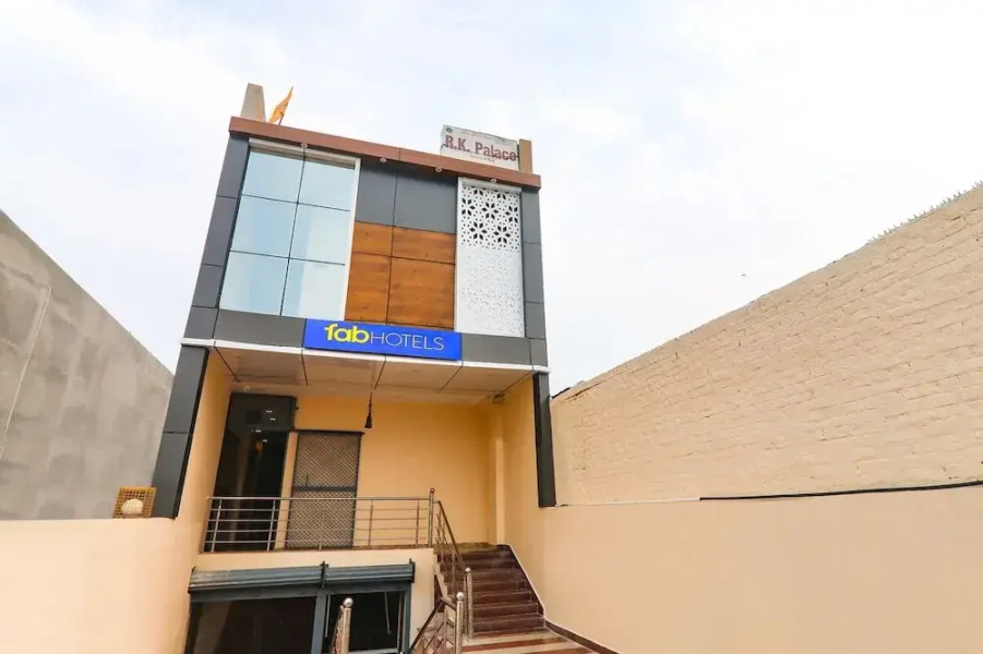 Fabhotel Rk Palace