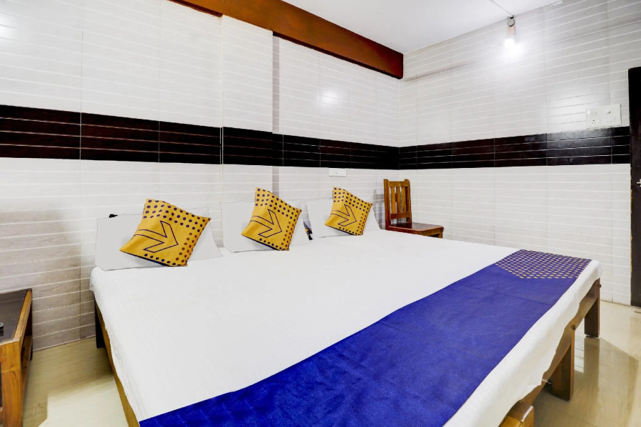 SPOT ON 79435 Anju Residency